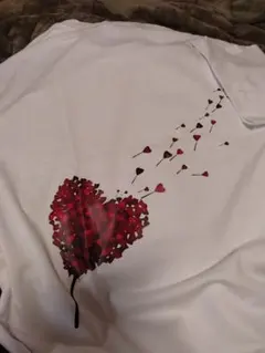 ハートデザイン ホワイトTシャツ