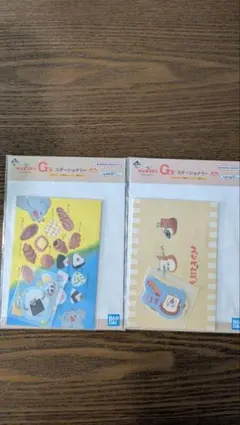 バンダイ パンどろぼうくじ ポストカード、ステッカー２セット　ダイカットポーチ