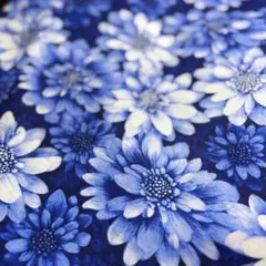 1㍍新仕様入荷ブルー花の立体プリント生地ハギレ布