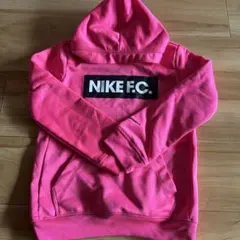 NIKE F.C. ピンク フード付きパーカー S
