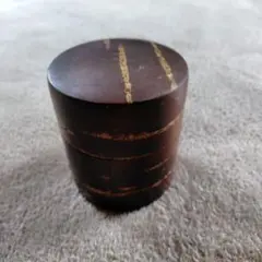 桜の樺細工のお茶筒
