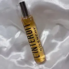 GIVENCHY L'INTERDIT 香水 ミニボトルのサムネイル