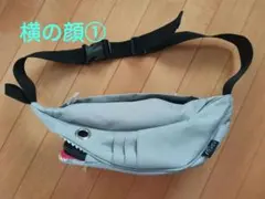 MORN CREATIONS　シャーク　ボディバッグ グレー　子供用