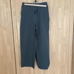 無印良品　ズボン　レディース　カーキ色