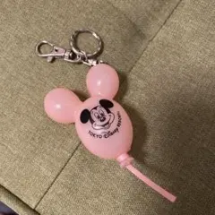 東京ディズニーリゾート ミッキーマウス キーホルダー　ピンク　風船