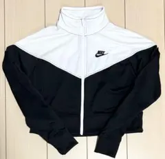 美品　NIKE　ジャージ　 ショート丈　Sサイズ　155cmのサムネイル