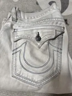 り*ら様 TRUE RELIGION CAPRI swag ホワイトデニム - メルカリ