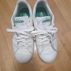 adidas スニーカー ホワイト グリーンのサムネイル