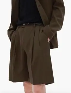 LIGHT WOOL MAX GABARDINE SHORTSのサムネイル