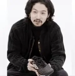 常田大希 着用 adidas ベロアトラックジャケット