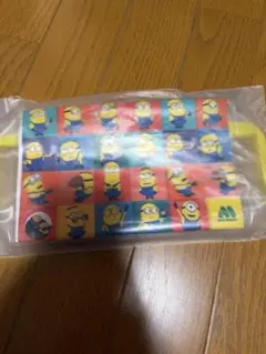 モスバーガー ミニオンズ クリアレジャーポーチ　ポーチ　ミニオン