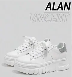 SHEIN ALAN VINCENT 厚底スニーカー ホワイト グリッターのサムネイル