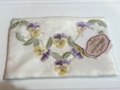 新品　ami-brugge 花のコード刺繍 マルチケース