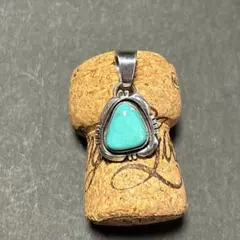 ナバホ　インディアンジュエリー　ターコイズ　ペンダントトップ　ハイグレード