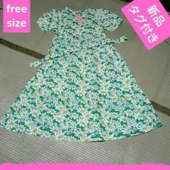 [新品]　three DANBEE　花柄　フレアワンピース