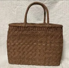 【メルカリ特別価格】色育つ１番皮沢皮　国産信州山葡萄籠バッグ網代編のサムネイル