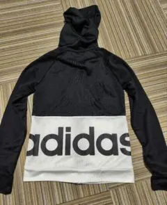 adidas フード付きパーカー 黒/白