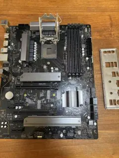 ASRock H570 Phantom Gaming 4 マザーボード