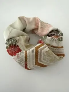 着物リメイク シュシュ 花柄和柄 ハンドメイド ヘアアクセサリーヘアゴム