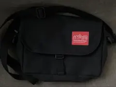 Manhattan Portage ブラックショルダーバッグ