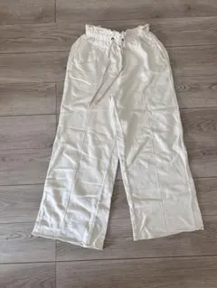 GU アイボリー ワイドパンツ