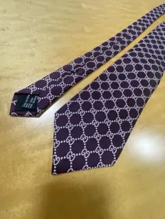美品 GUCCI ネクタイ GG柄 ボルドー シルク100% イタリア製のサムネイル