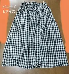 Honeys　黒と白のチェック柄フレアスカート　ポケットあり