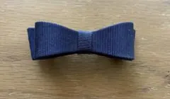 ネイビー リボンヘアアクセサリー クリップ式
