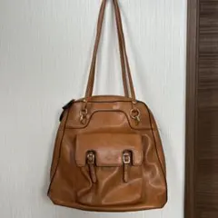 ブラウンレザー風ショルダーバッグ　レディース　かわいい