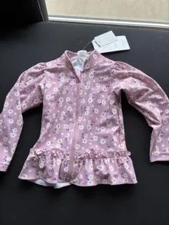 新品タグ付き　花柄ピンク長袖ラッシュガード　90