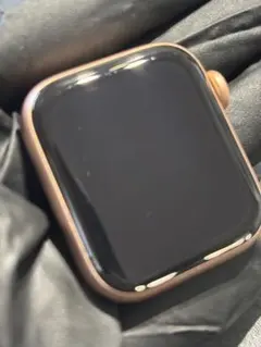 Apple Watch SE第二世代　ゴールド 本体