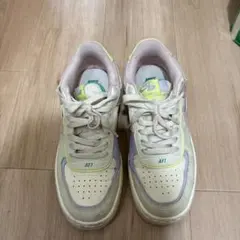 NIKE AIR FORCE 1 スニーカー