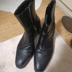 ユニセックス ブラック サイドゴアブーツ