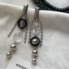 ▫︎▪︎2432025▪︎▫︎silver×clearアシメピアス/aaacccu