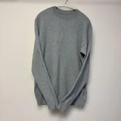 グレー リブ編み クルーネックセーター　シンプル