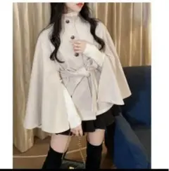 グレイルケープコート 茶色ボタン付き値下げ