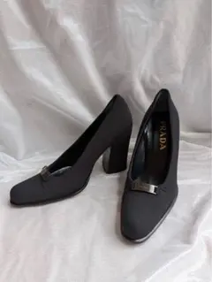 PRADA パンプスのサムネイル