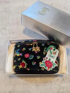 新品未使用　FEILER ハイジ　バニティポーチ 新品未使用 FEILER フェイラー ハイジ バニティ ポーチ レッド