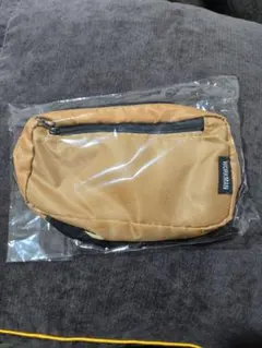 ワークマン　多収納ゆるガジェットポーチ ブラウン