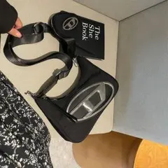 Diesel ロゴ付きブラックナイロンショルダーバッグ