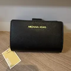 【新品未使用】MICHAEL KORS ブラック 二つ折り財布