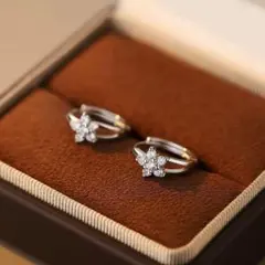 No62フラワーフープピアス［シルバー］金属アレルギー対応 高品質