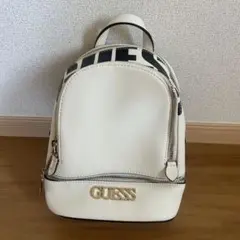 GUESS レッドレザーリュックサックのサムネイル