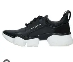 GIVENCHY ブラック スニーカー　JAW サイズ42　ローカットのサムネイル