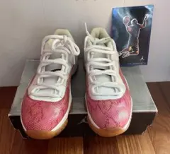 Air Jordan 11 Low ピンク/ホワイト