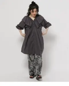 nico and... プレミアムローンフリルチュニック　チャコール