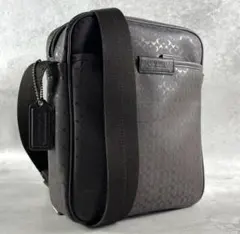 ✨美品✨コーチ　ショルダーバッグ　クロスボディ　ミニシグネチャー　ダークブラウン