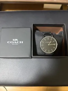 COACH シンプルデザイン ブラック時計のサムネイル