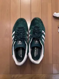adidas Gazelle グリーンスニーカー