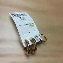 値下げGOLDY イヤリング 4個セット ゴールド3点　シルバーフープ1点のサムネイル